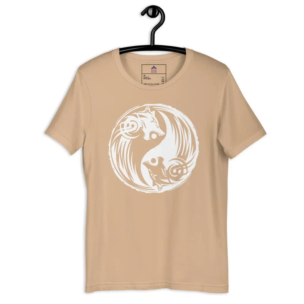 Wolf Unisex T-shirt - Tan / Xs - Republican